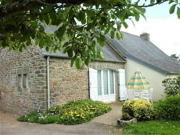Gîte pour 2 personnes, avec jardin et terrasse, animaux acceptés dans le Finistère