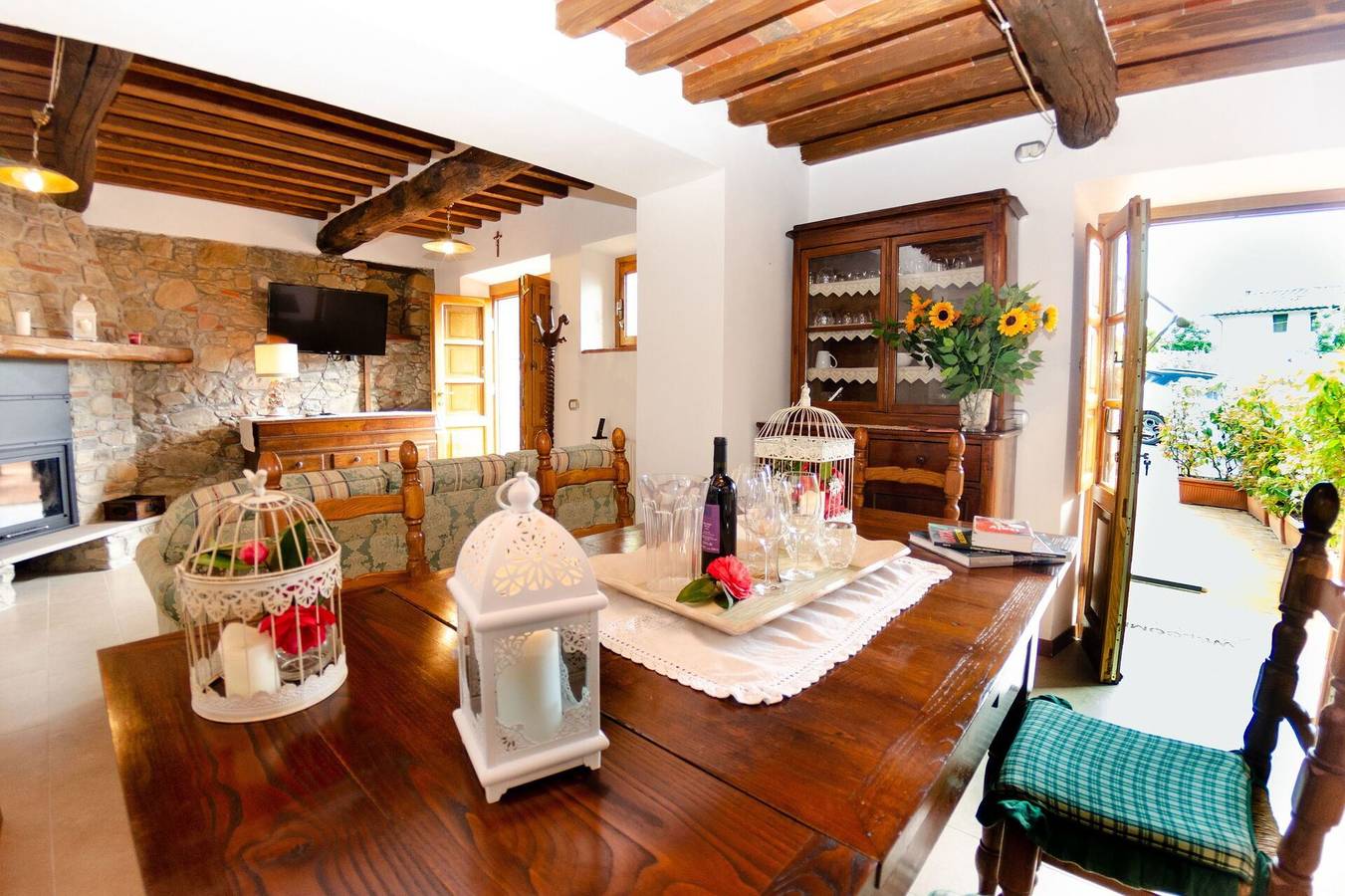 Bauernhaus für 4 Personen mit Terrasse in Lucca Provinz