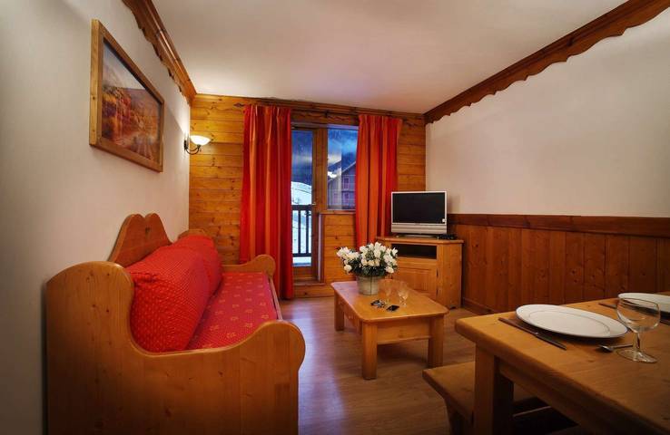 Gîte pour 4 personnes, avec terrasse ainsi que piscine et sauna à Oz - 4
