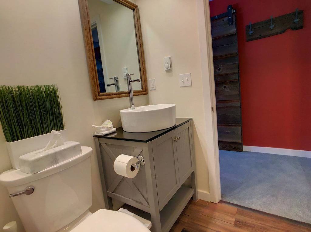 Ganze Wohnung, Das Bauernhaus in Killington: Komplett renovierte 2Rm / 2Ba Eigentumswohnung für 6 Personen, Resort! in Killington, Rutland County