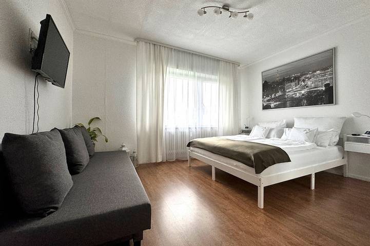 Ferienwohnung für 7 Personen, mit Balkon und Garten in Marienheide