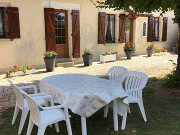 Gîte pour 4 personnes, avec jacuzzi et terrasse dans Yonne