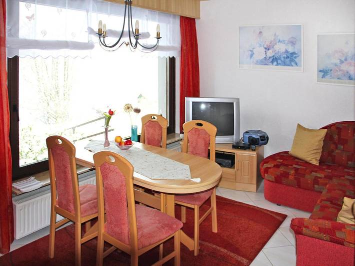 Ferienhaus für 4 Personen, mit Balkon und Terrasse sowie Garten in Suhl - 3