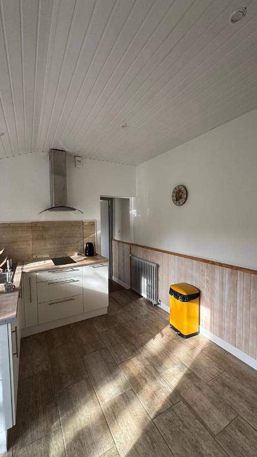 Appartement entier, One-Bedroom Apartment in Peyrehorade, Région de Dax