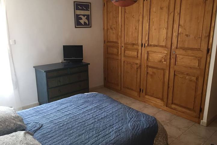 Location de vacances pour 6 personnes, avec terrasse et jardin à Mazaugues - 2