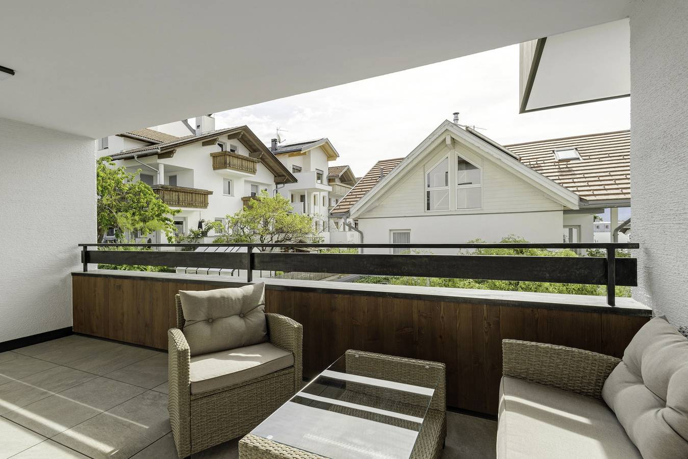 Ganze Wohnung, Ferienwohnung 'Sonnlicht' mit Bergblick, privater Terrasse und Wi-Fi in Pfalzen, Dolomiti Superski