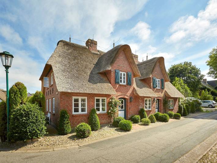 Ferienhaus für 4 Personen, mit Terrasse und Garten in Oevenum