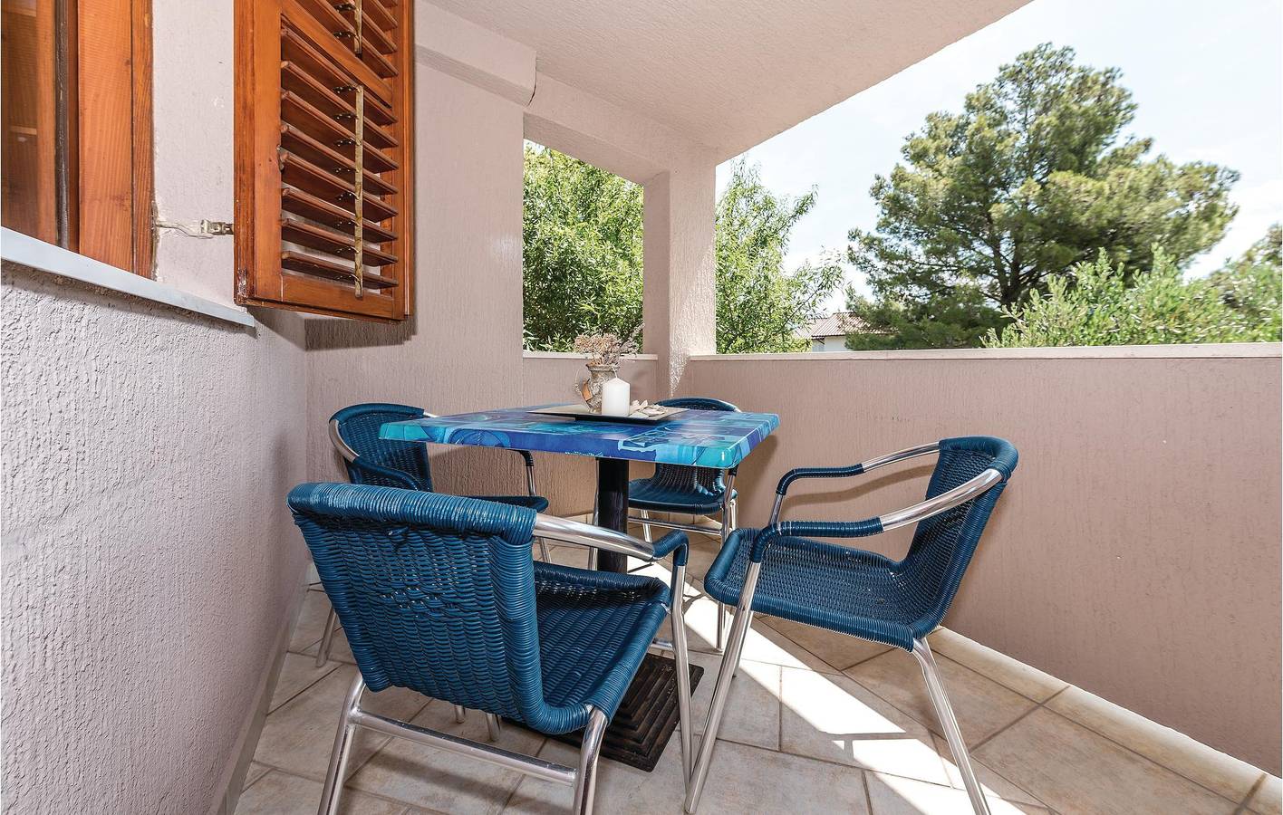 Entire holiday apartment, Holiday apartment for 4 people with terrace in Grebastica, Šibenik-Knin