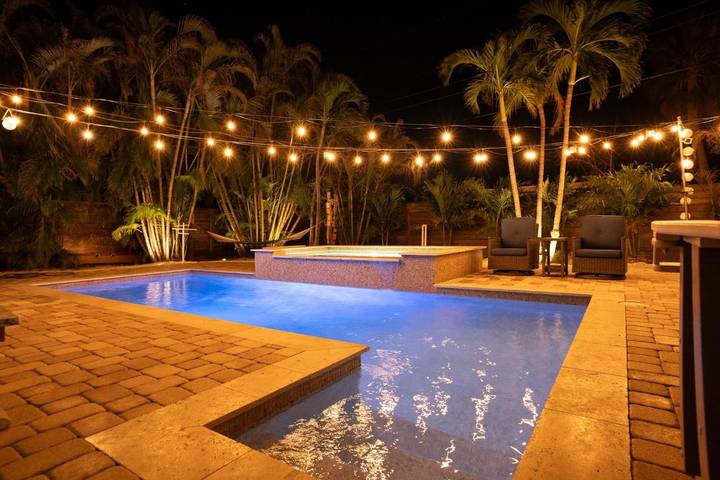 Ferienhaus für 8 Personen, mit Ausblick und Terrasse sowie Pool auf Anna Maria Island