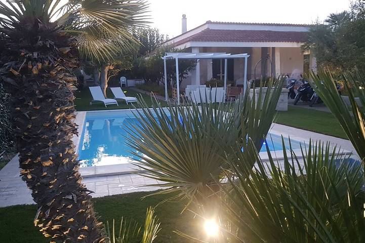 Villa for 6 people, with terrace and garden, with pets - 1