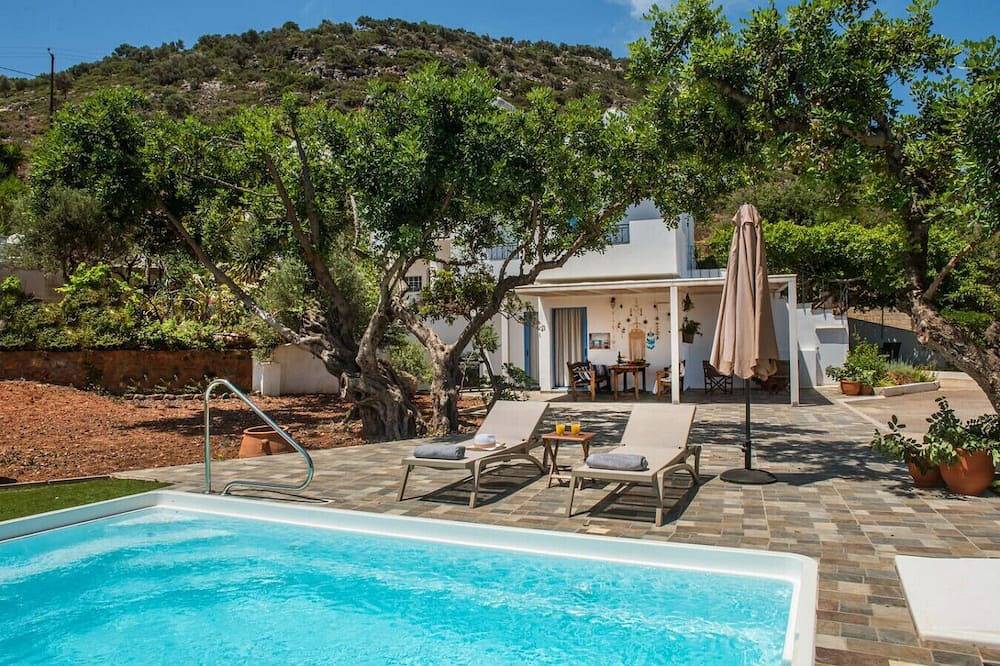 Serene Mediterranean retreat by Prime Stay in Malia, Iraklio-Heraklion und Umgebung