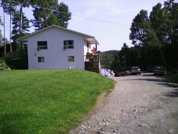 Chalet for 2 people, with pool and sauna, with pets in Ontario