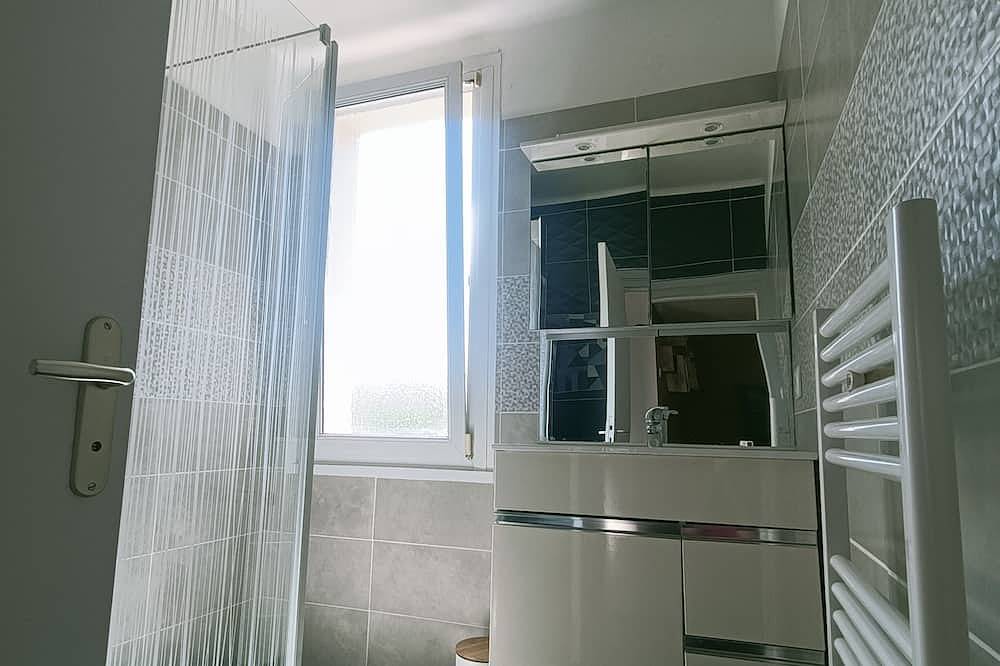 Maison Avec Jardin Proche Centre Ville, 15 min de la Plage, 25 min de Brest in Lesneven, Región de Brest