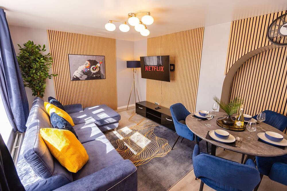 House - Sleeps 8 - Parking - Garden in Winchester, South Downs