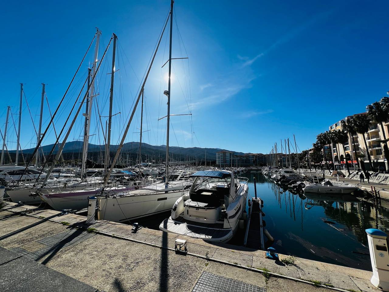 Appartement entier, Appartement rénové avec terrasse près du port, 4 couchages in Côte Vermeille, Argelès-sur-Mer
