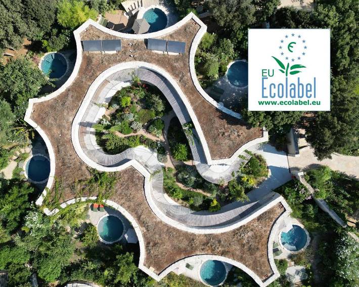 Hôtel pour 2 personnes, avec vue et piscine ainsi que sauna et jardin
