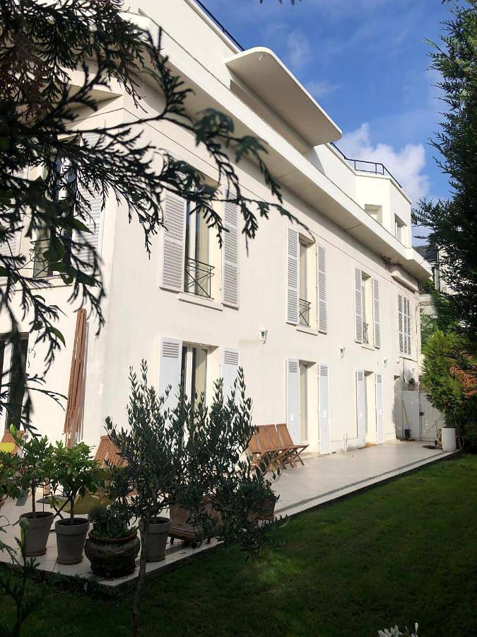 Appartement entier, Exceptionnel, 130 m2, vue aérienne sur Paris in Ville-d'Avray, Hauts-de-Seine