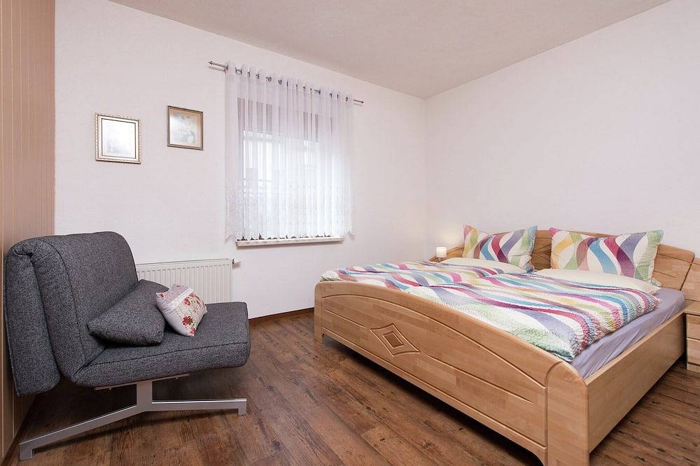 Ganze Wohnung, Gemütliche Skibasis mit Garten in Rittersgrün, Breitenbrunn / Erzgebirge