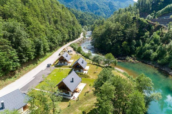 Chalet für 5 Personen, mit Whirlpool und Terrasse sowie Garten und Sauna in Kroatien
