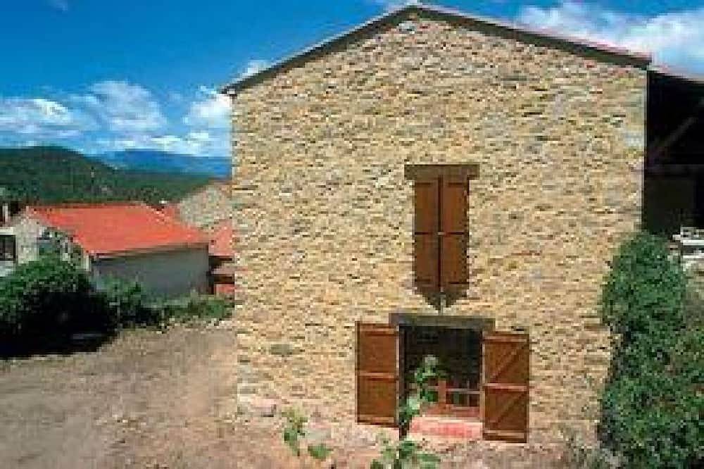 Rose - Fillols - Gîte in Fillols, Parc naturel régional des Pyrénées catalanes