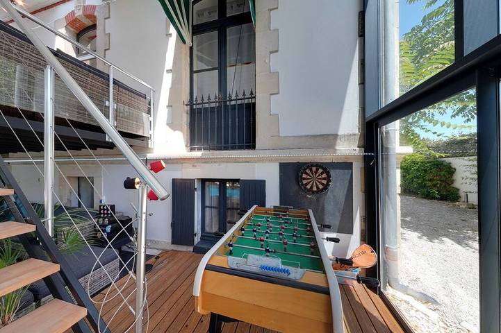 Villa 4 * vista al mar playa piscina cubierta jacuzzi privado climatizado sauna billar in Port-des-Barques, Region de Rochefort