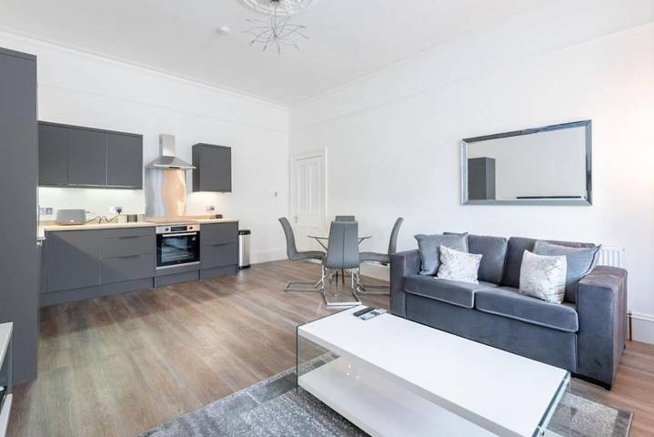 Holiday rental for 8 people, with Garden in Dundee