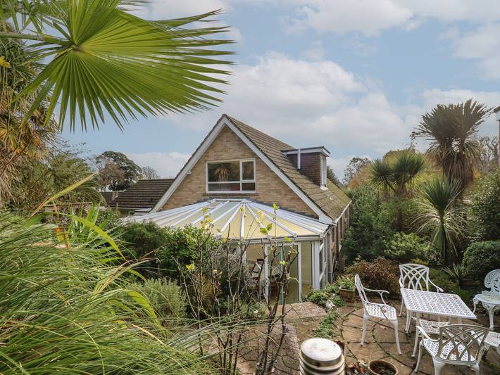 Cottage for 12 people, with garden, with pets in Ventnor