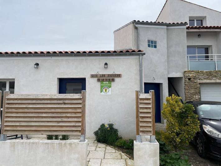 Gîte pour 2 personnes, avec terrasse à Saint-Laurent-de-la-Prée - 2