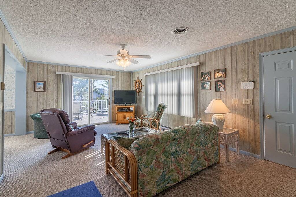 Ein Haus Zum Strand! Lg 3Br, 2Ba Einfamilienhaus Für 8 Schlafen Zu Fuss In Die Stadt! in Fenwick Island, Sussex County (Delaware)