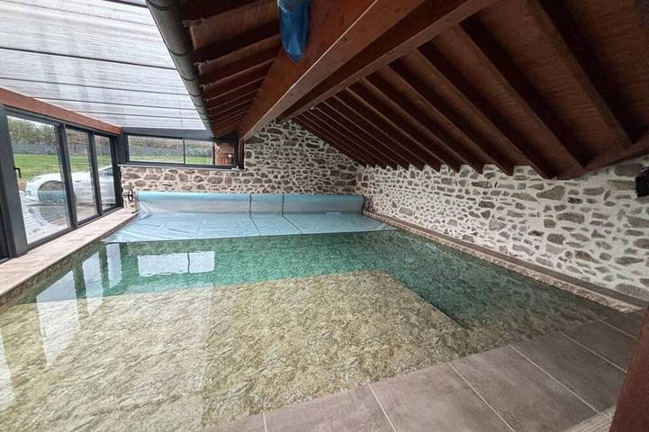 Gîte pour 8 personnes, avec Terrasse et Jardin