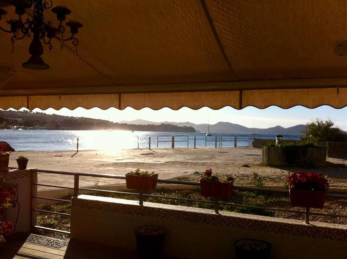 Gîte pour 5 personnes, avec vue et jardin, adapté aux familles dans Port de Saint-Jean - 2
