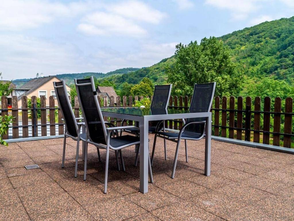 Holiday apartment Moselle valley in Sankt Aldegund, Traben-Trarbach und Umbegung