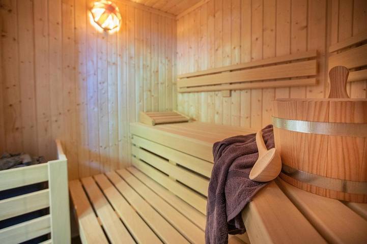 Hotel für 3 Personen, mit Terrasse und Sauna in Fockbek - 2