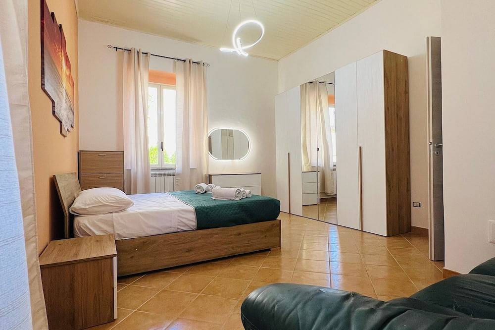 Villa con giardino, forno a legna e privacy totale in Pizzo, Provincia di Vibo Valentia