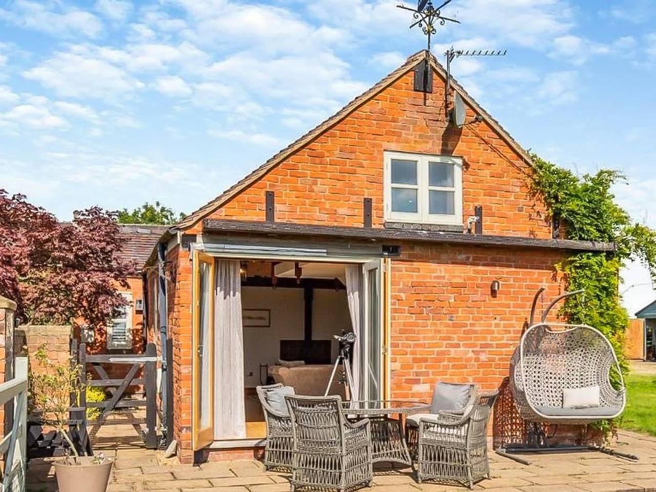 Cottage for 8 People in Stafford, Staffordshire