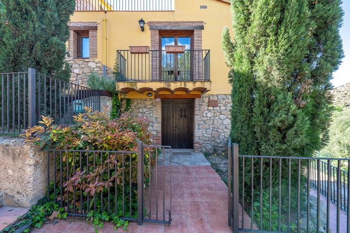 Ferienhaus für 8 Personen, mit Whirlpool und Balkon sowie Garten und Sauna, mit Haustier in Spanien - 3