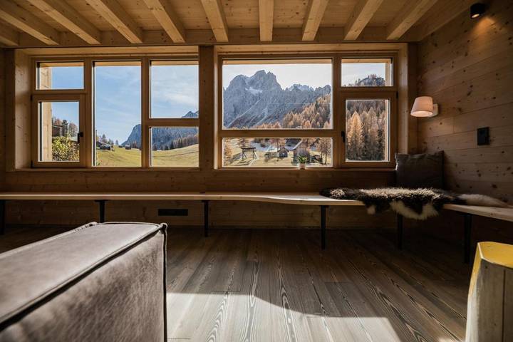 Ferienhaus für 5 Personen, mit Sauna und Ausblick sowie Garten und Terrasse, mit Haustier im Drei Zinnen