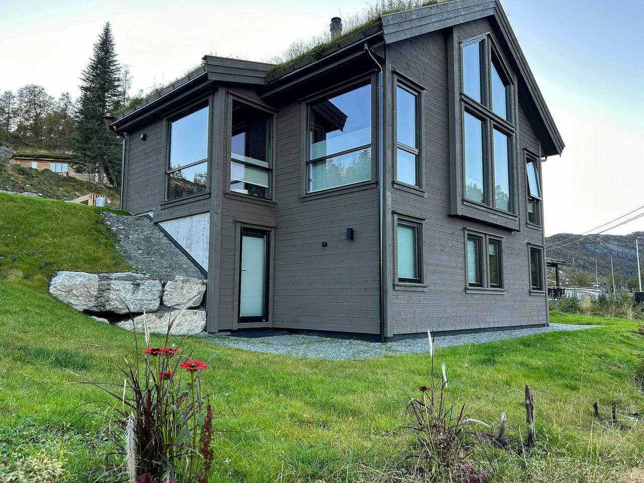 Moderne Hütte zwischen zwei Skiliften in Sirdal in Sinnes, Sirdal