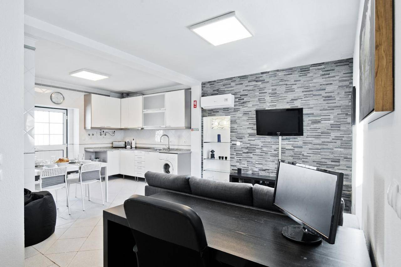 Apartamento inteiro, Two-Bedroom Apartment in Alcabideche, Costa de Lisboa