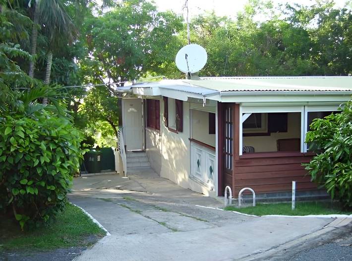 Location de vacances pour 2 personnes, avec terrasse à Deshaies - 2