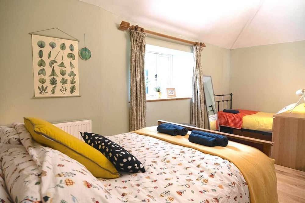 Lovely property in the heart of Somerset in Shepton Mallet, Somerset