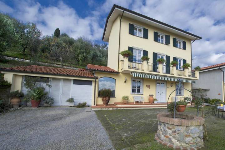B&b per 2 persone, con Balcone e Terrazza nonché Giardino e Vista lago a Massarosa
