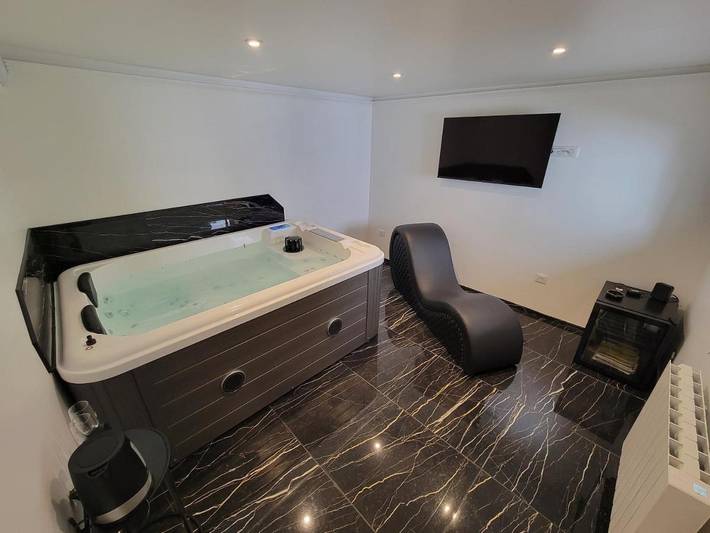 Gîte pour 2 personnes, avec jacuzzi à La Bouille - 3
