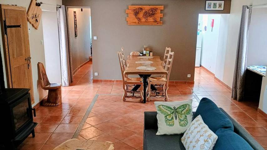 Gîte pour 4 personnes, avec jardin ainsi que terrasse et vue à Saint-Michel-Mont-Mercure - 4