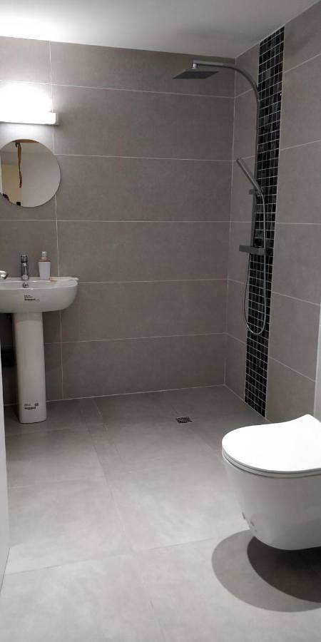 Chambre d’hôte pour 4 personnes, avec jardin à Saint-Antoine-l'Abbaye - 2