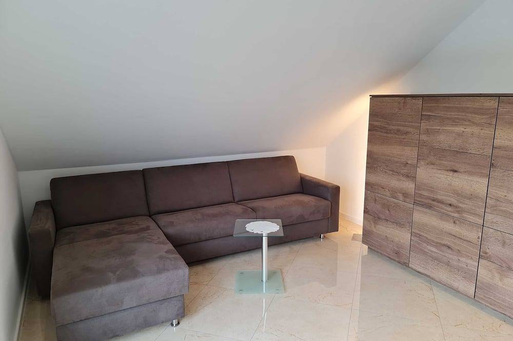 Ganze Wohnung, 1-Zimmer Dohne 5 - Villa-Dohne by Altmann in Dahlwitz-Hoppegarten, Hoppegarten