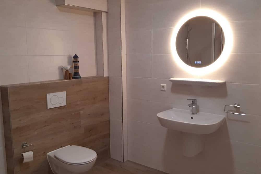 Ganze Wohnung, Schöne Ferienwohnung Zum kleinen Leuchtturm im Gulfhof Pilsum in Pilsum, Krummhörn