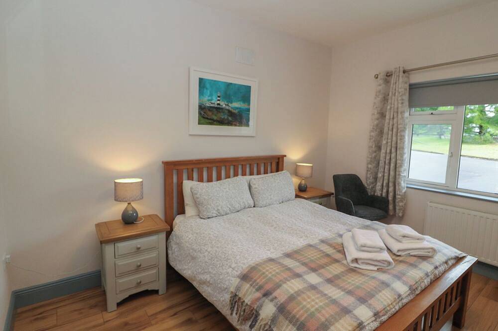 No 1 Lodge Wood, pet friendly in Kenmare, County Kerry in Kenmare, County Kerry