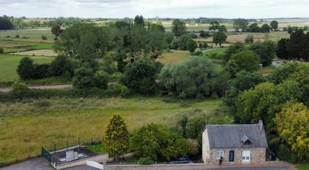 Gîte pour 2 personnes, avec terrasse et jardin à Le Val-Saint-Père