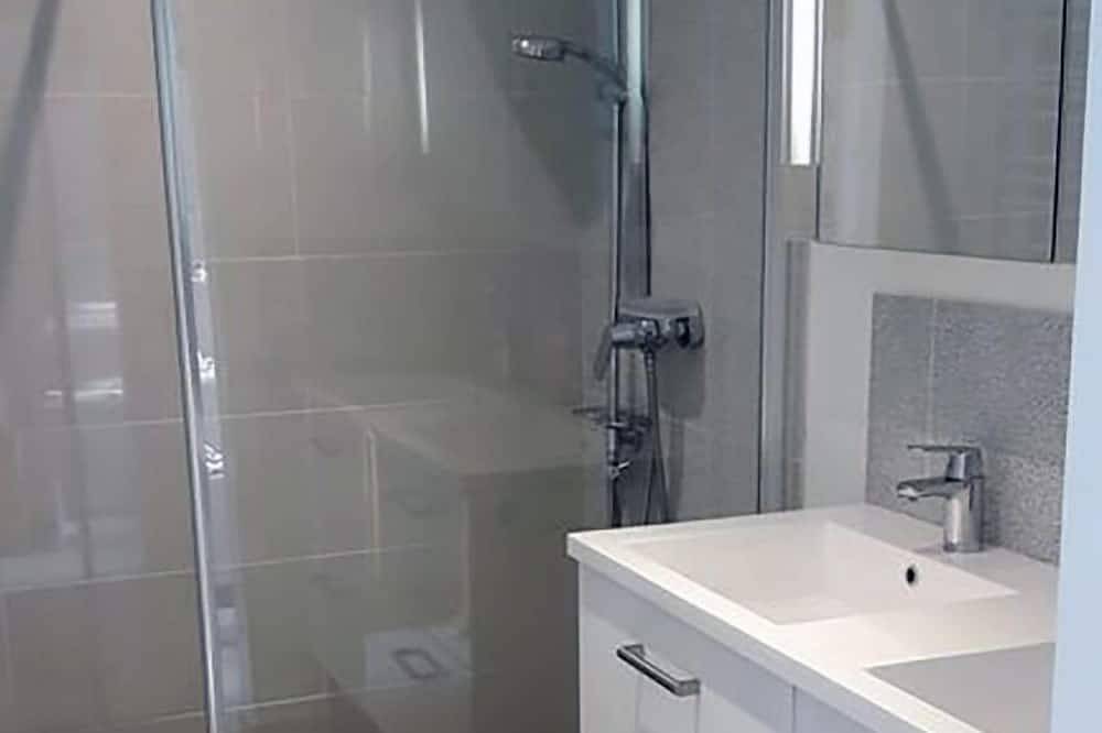 Apartamento entero, Casa enólogo familiar, piscina privada y jardín mediterráneo en Roujan in Roujan, Region de Béziers
